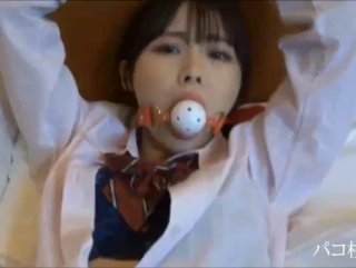 欧美最猛性❌❌❌❌❌美女模特经不住色魔摄影师的诱惑,大尺度掰B私拍流出